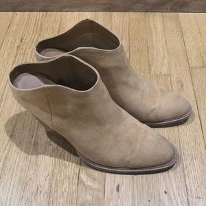 Reposhing Dolce Vita Haku Mule Booties